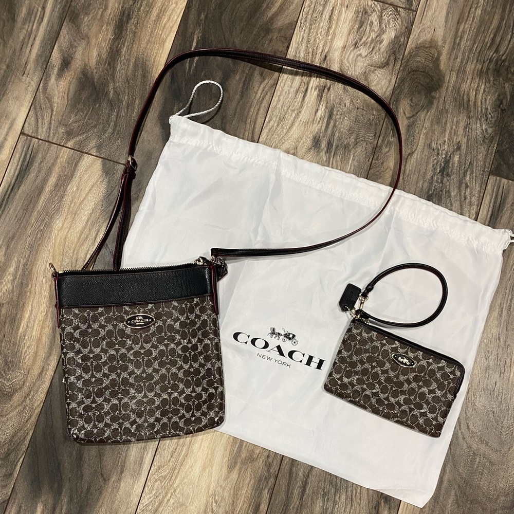 COACH || Crossbody & Wrsitlet